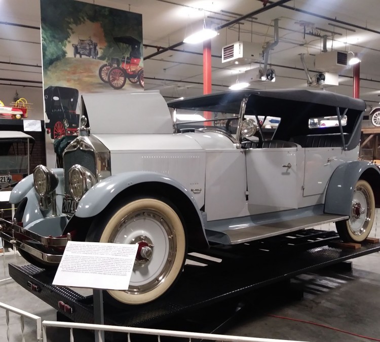 antique-car-museum-of-iowa-photo